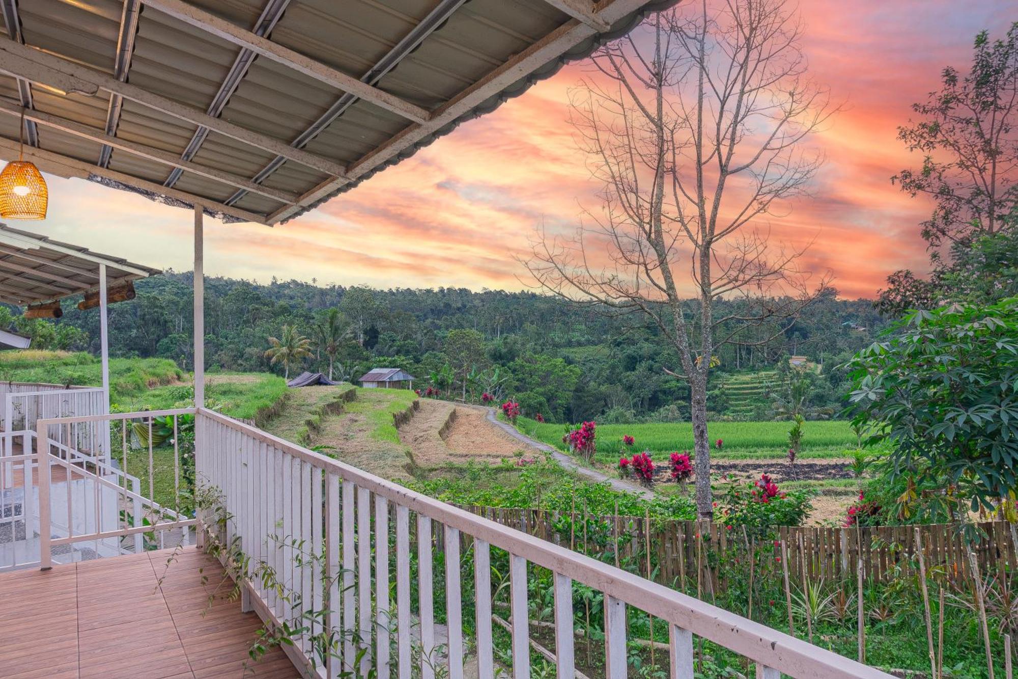 Santya Loka Lodge & Twin Waterfall 贾蒂卢维 外观 照片