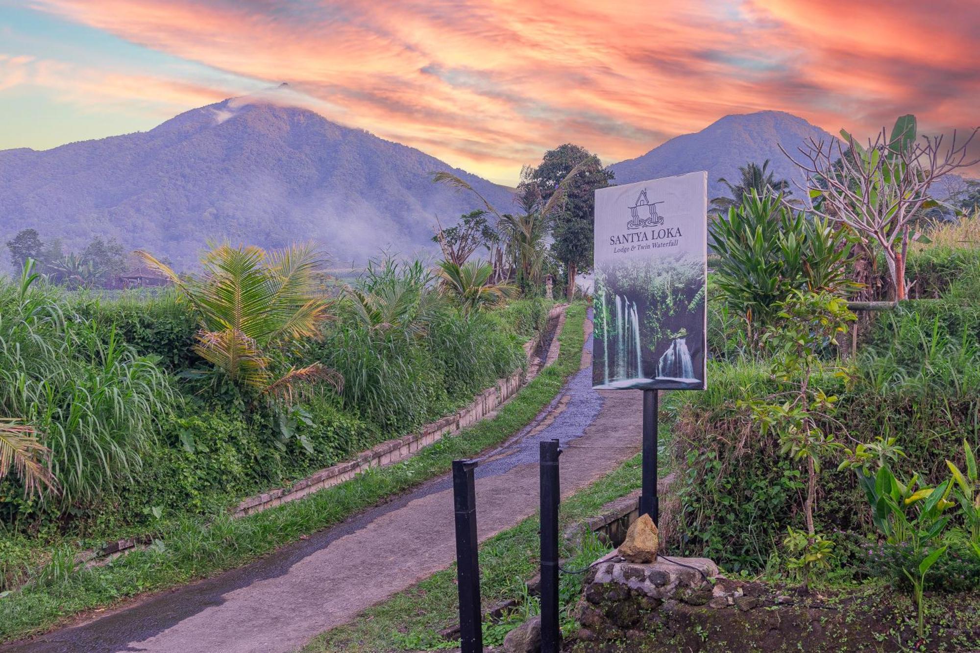 Santya Loka Lodge & Twin Waterfall 贾蒂卢维 外观 照片